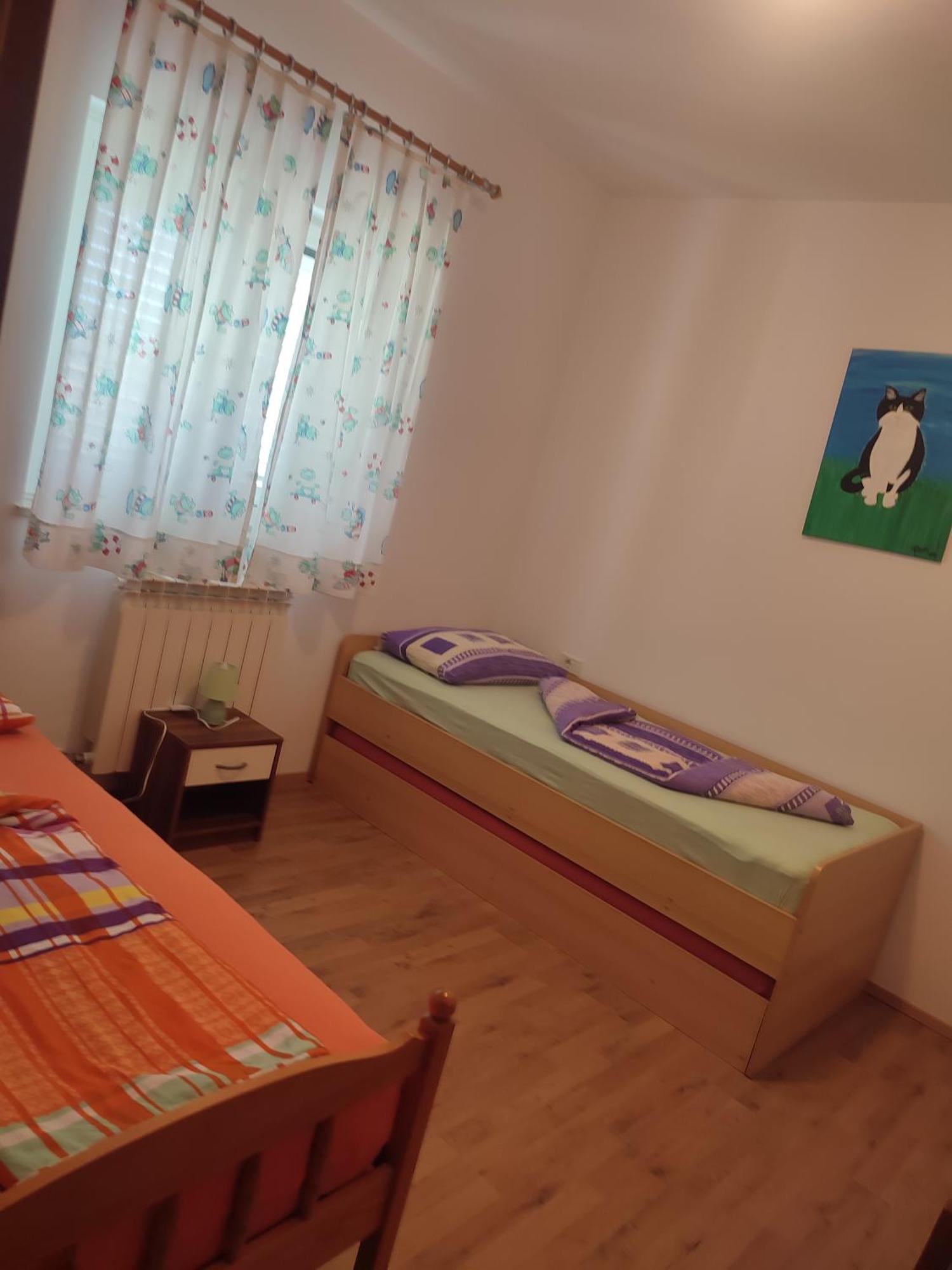 Apartmaji Jelena ไพราน ภายนอก รูปภาพ
